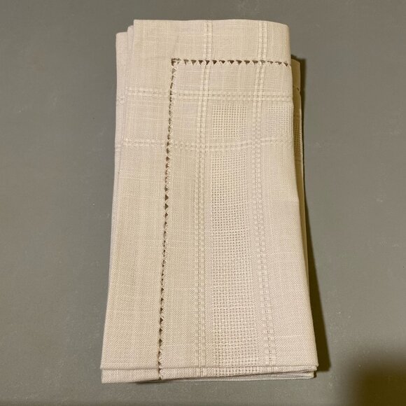 New Linen Napkins Set of 4 Ivory 100% Polyester 20'' x 20'' Not Used - Picture 5 of 6